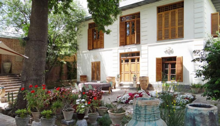 چیدمان بهاری بالکن،بازسازی فضای بالکن و حیاط خلوت دکوراسیون بهاری حیاط خلوت,دکوراسیون بالکن در فصل بهار